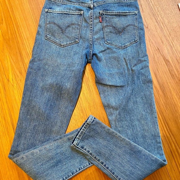 Levi’s 721 High Rise Skinny Jeans - Picture 4 of 5